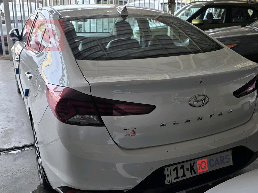 هيونداي النترا